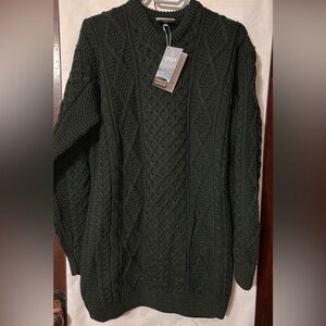 New Aran Woollen Mills Men Large Super Soft Merino Cable Knit Crewneck Sweater